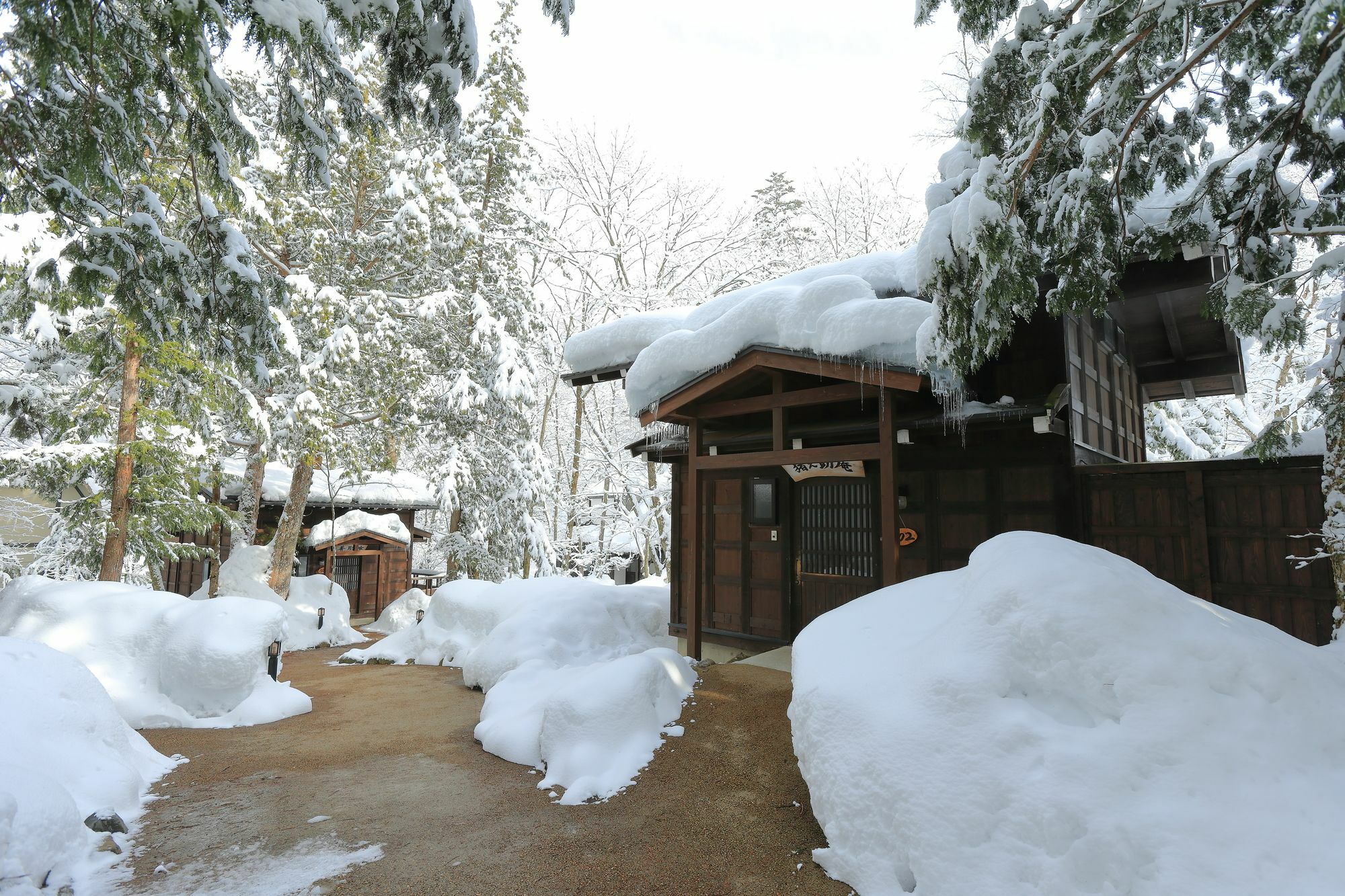 Hirayunomori Hotel Takayama  Exterior foto